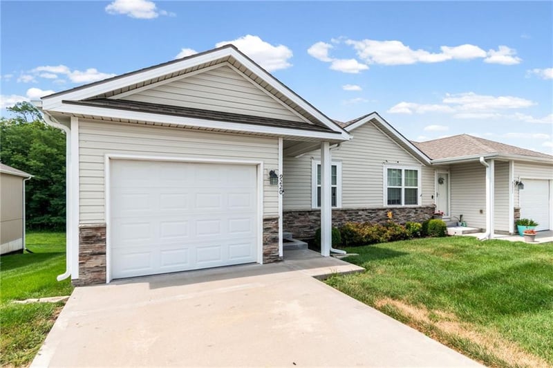 9220 N Gower Ave, Kansas City, MO 64154