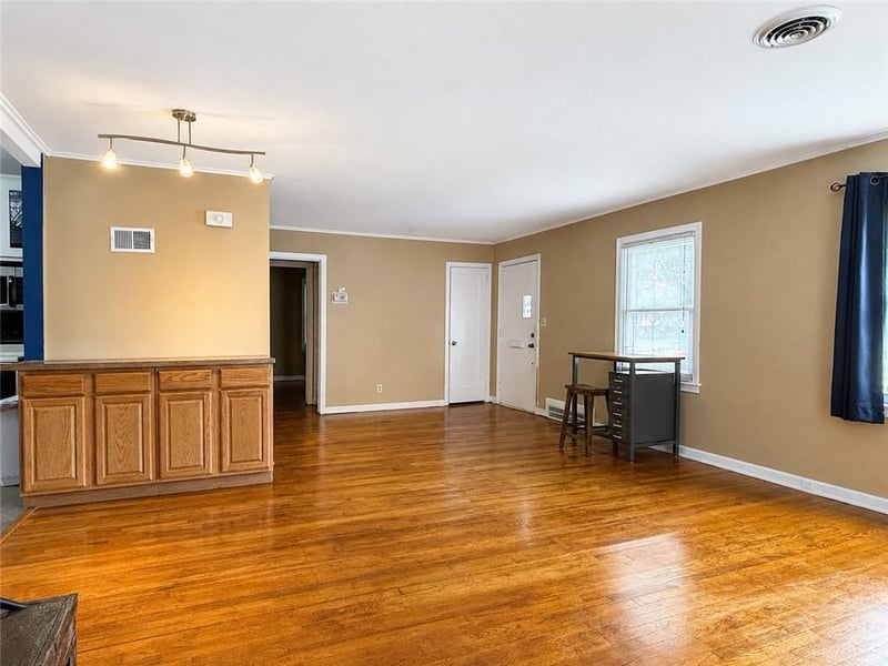 1444 24th Ave, North Kansas City, MO 64116