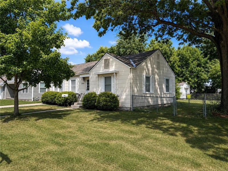1444 E 24th Ave, North Kansas City, MO 64116