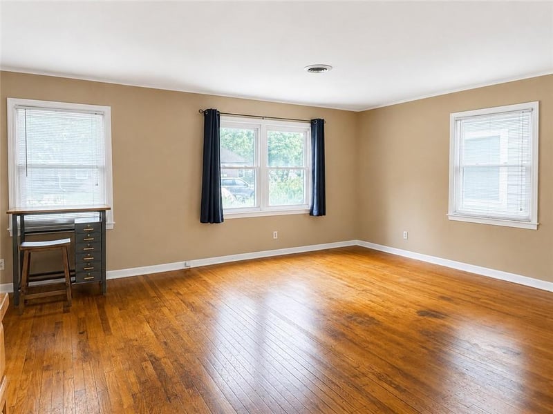 1444 E 24th Ave, North Kansas City, MO 64116