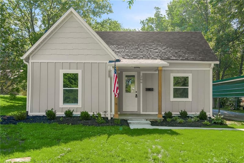 206 Elm St, Overbrook, KS 66524