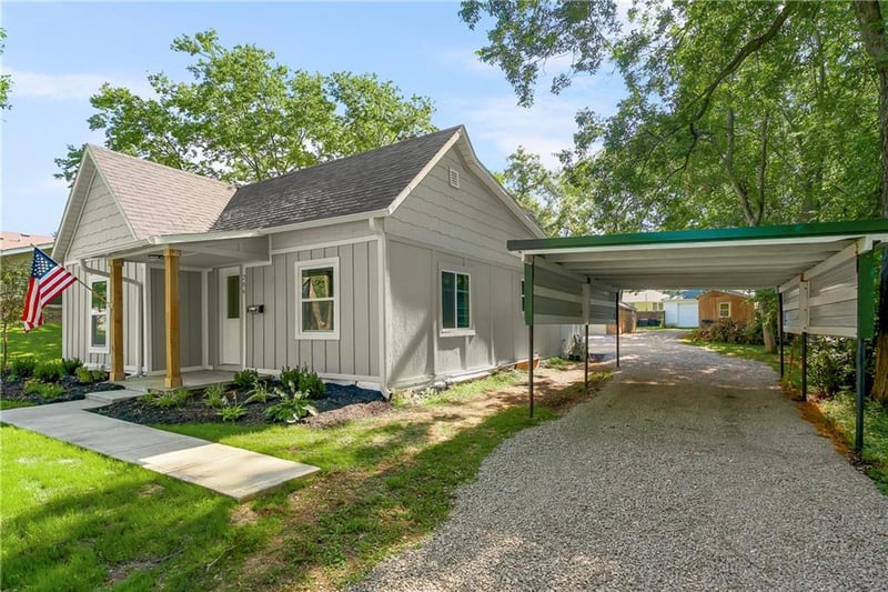 206 Elm St, Overbrook, KS 66524