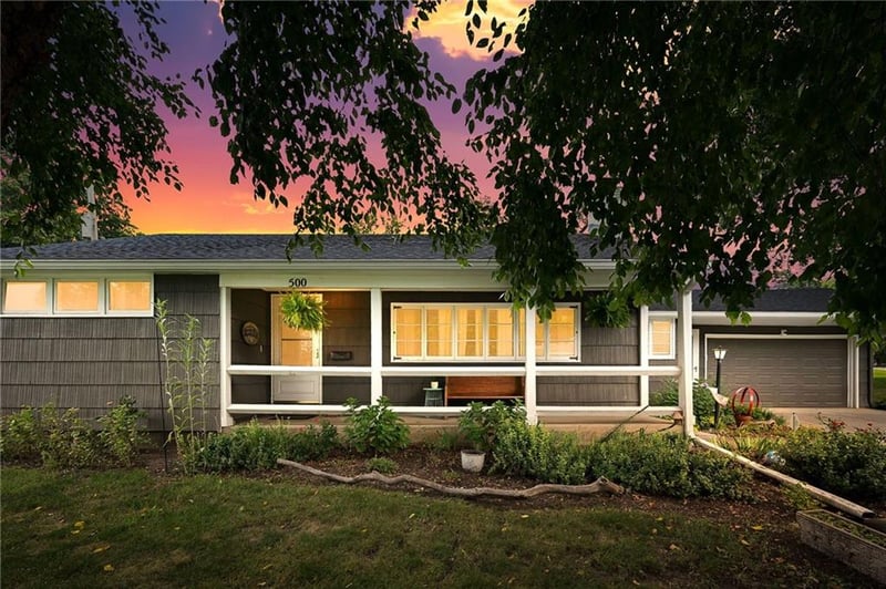 500 SW 4th St, Lee's Summit, MO 64063
