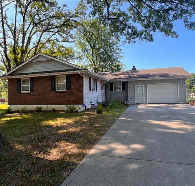 14705 E 39th Ter, Independence, MO 64055