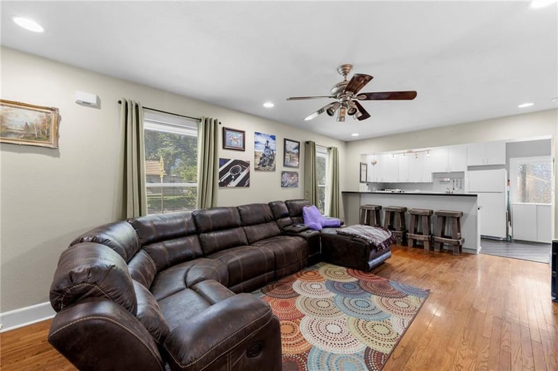 803 S Ash St, Ottawa, KS 66067