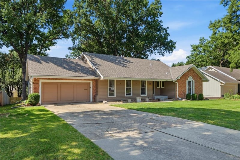 7309 101st St, Overland Park, KS 66212
