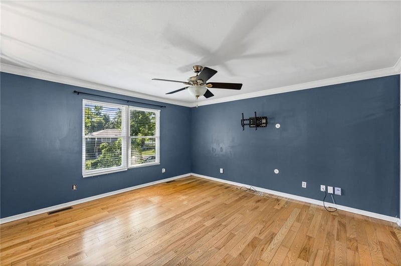 605 Franklin St, Spring Hill, KS 66083