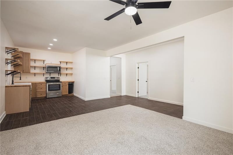 409 Main St, Blackburn, MO 65321