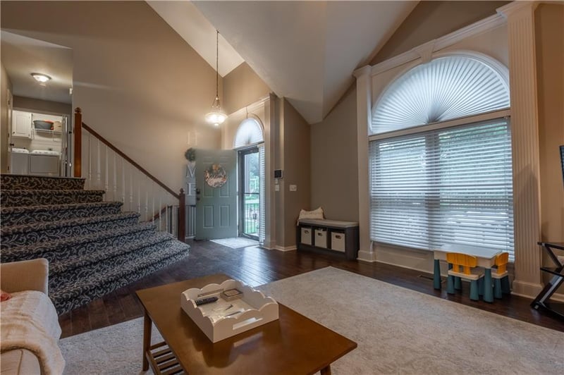 8804 Anita Ave, Kansas City, MO 64154