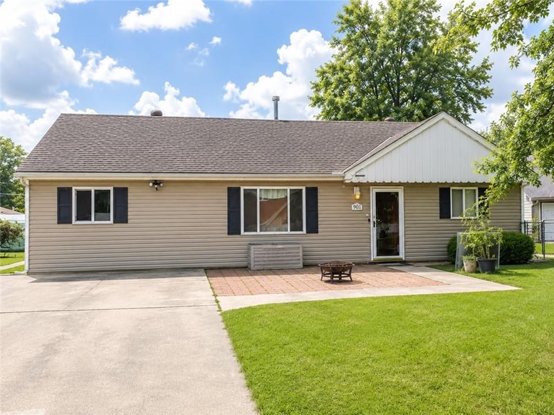 1108 31st Ter, Parsons, KS 67357