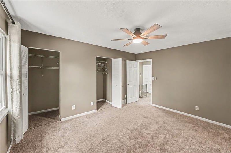 7104 Chapel Woods Ln, Kansas City, MO 64152