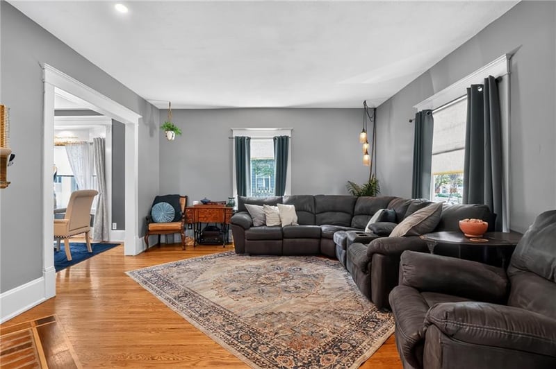 315 Grand Ave, Lee's Summit, MO 64063