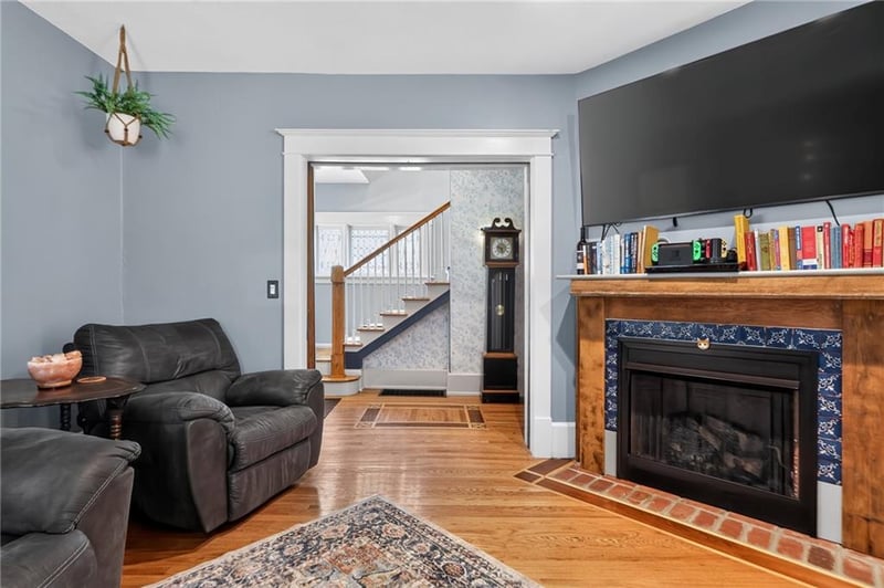 315 Grand Ave, Lee's Summit, MO 64063