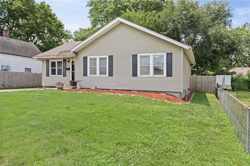 119 Mahaffie St, Olathe, KS 66061