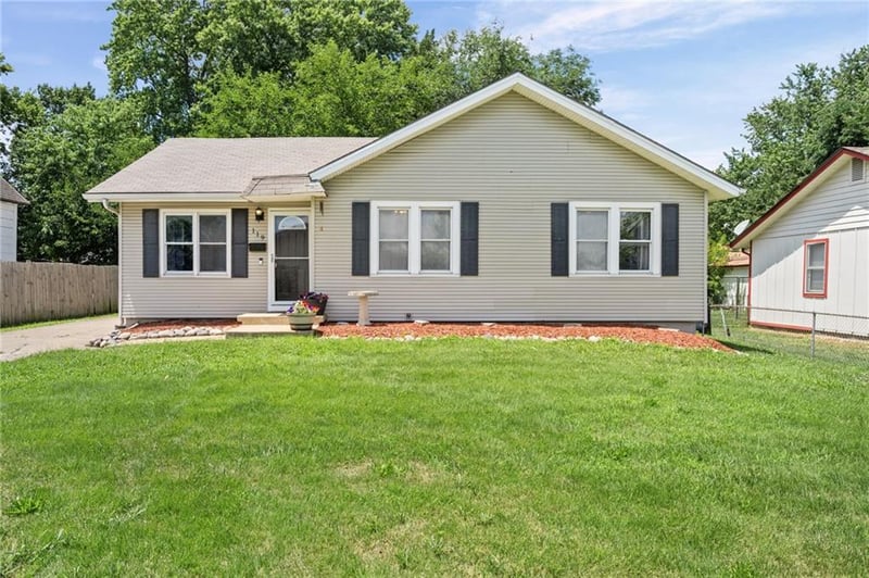 119 Mahaffie St, Olathe, KS 66061