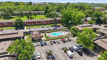 408 W 104th St #C, Kansas City, MO 64114