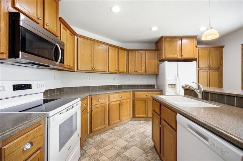 13520 S Sam Moore Rd, Lone Jack, MO 64070
