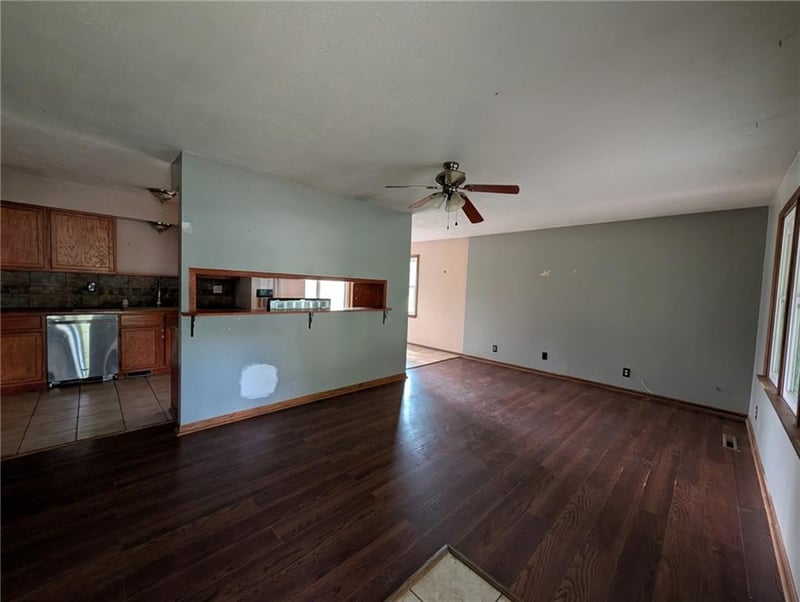 134 1291st Rd, Knob Noster, MO 65336