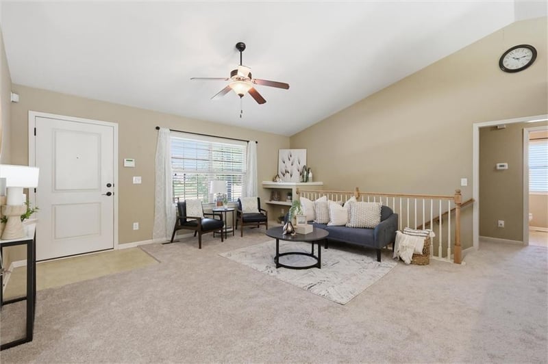 14501 Richmond Ave, Grandview, MO 64030