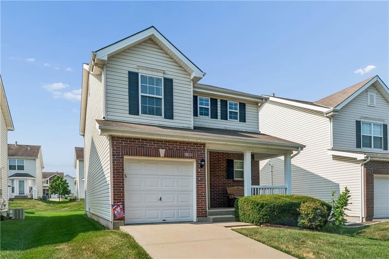 9831 98th Ter, Kansas City, MO 64157