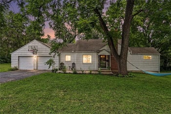 4945 N Lister Ave, Kansas City, MO 64119