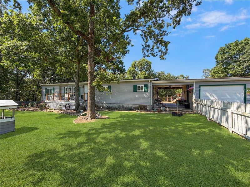 25072 Lynx Ln, Warsaw, MO 65355
