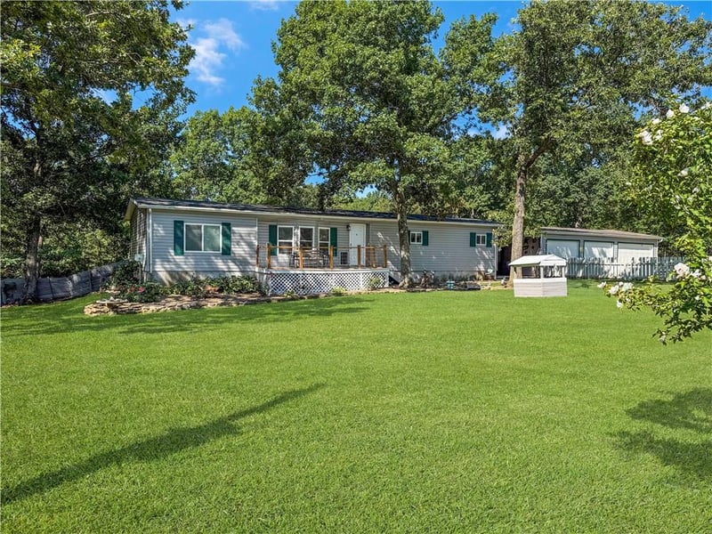25072 Lynx Ln, Warsaw, MO 65355