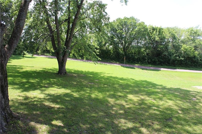 2511 Yocum Rd, Independence, MO 64058