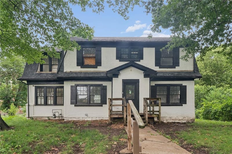 7344 Lydia Ave, Kansas City, MO 64131
