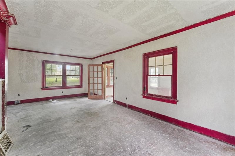 7344 Lydia Ave, Kansas City, MO 64131
