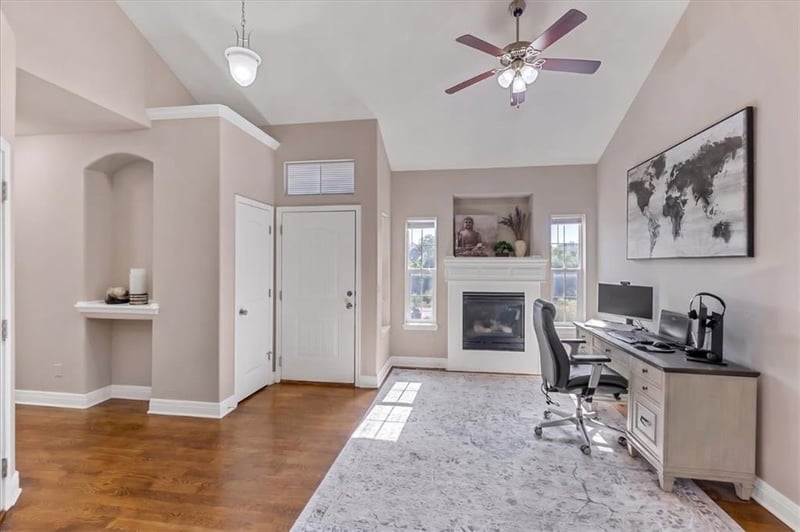 11252 Mccoy St, Olathe, KS 66061