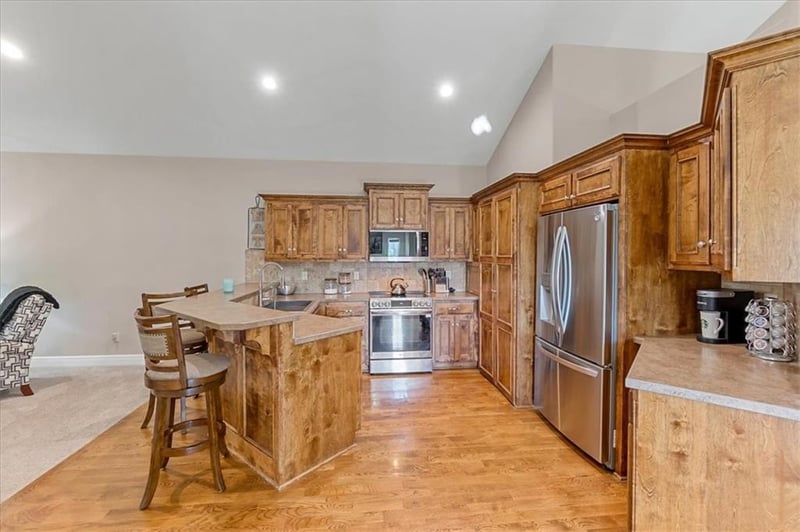 11252 Mccoy St, Olathe, KS 66061