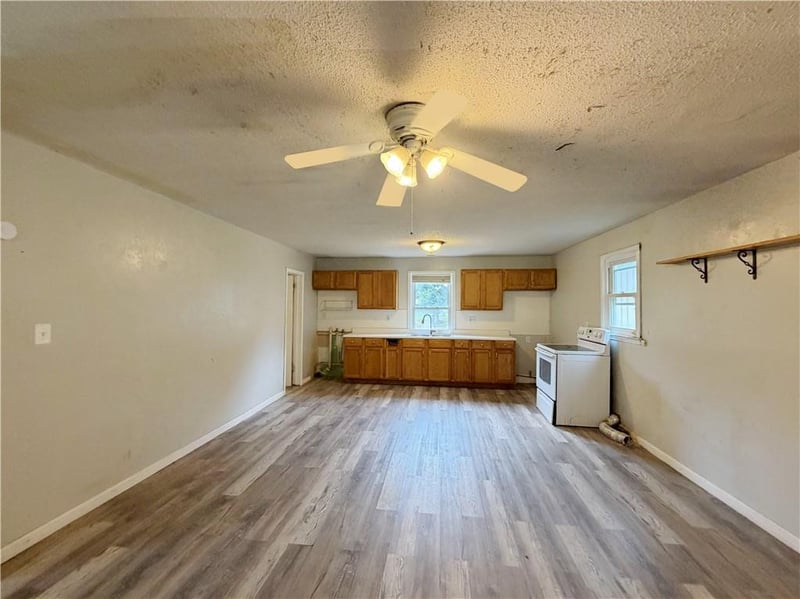 218 Highland Ave, Lexington, MO 64067