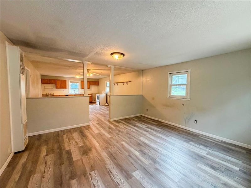 218 Highland Ave, Lexington, MO 64067