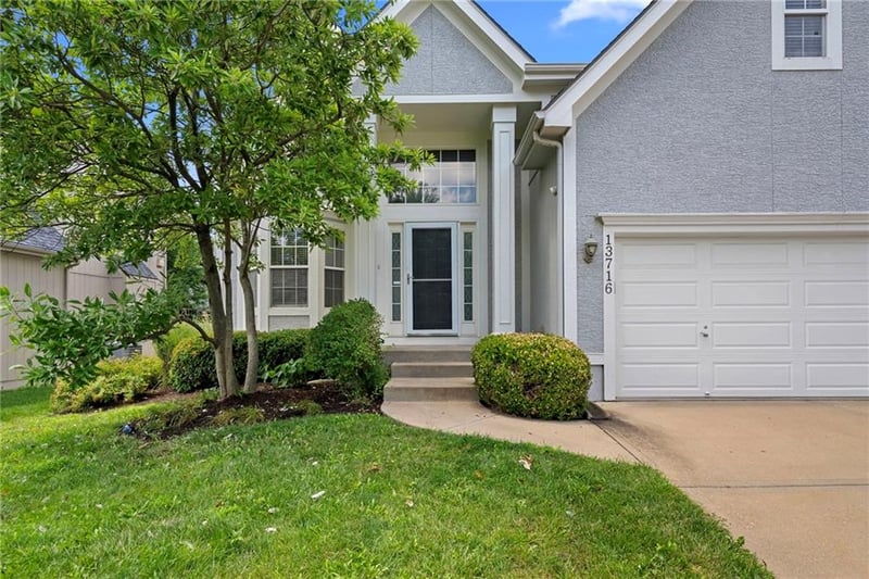 13716 Parkhill St, Overland Park, KS 66221