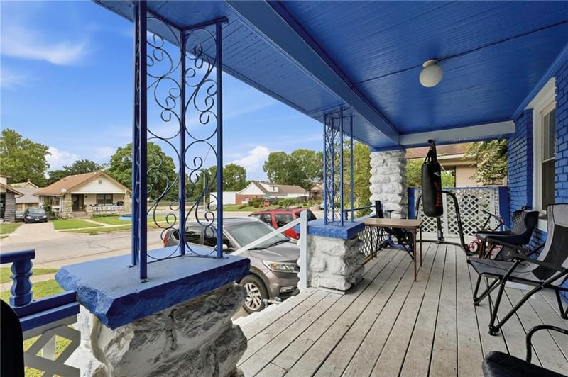 3249 Victor St, Kansas City, MO 64128