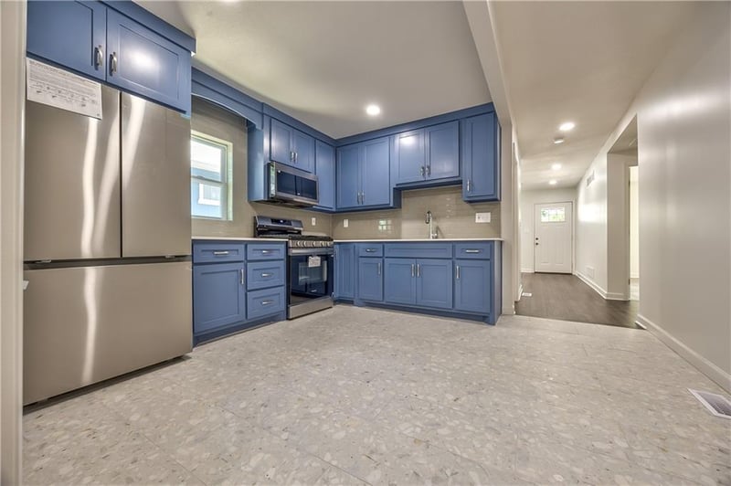 1426 Home Ave, Independence, MO 64052