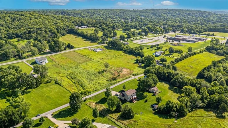 2600 Limit St, Leavenworth, KS 66048