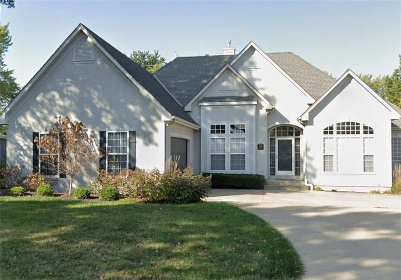 5130 Royal Tern Point, Lee's Summit, MO 64082
