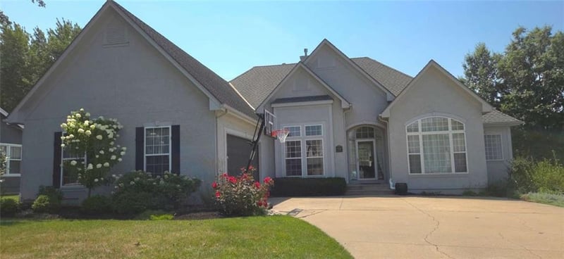 5130 Royal Tern Point, Lee's Summit, MO 64082
