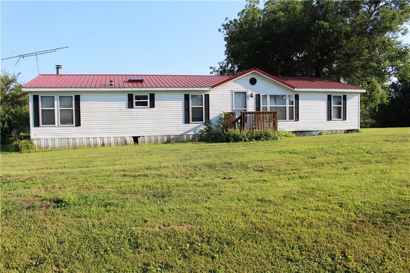 3904 Sandstone Dr, Hamilton, MO 64644