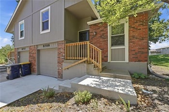 8709 N Hull Ave, Kansas City, MO 64154