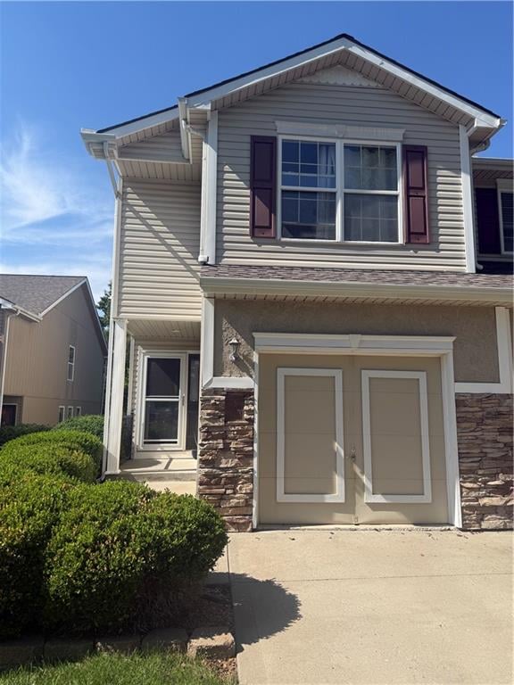 3303 Shadow Glen Dr, Blue Springs, MO 64015