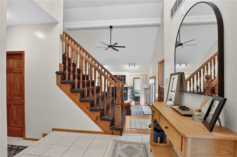 15713 81st St, Lenexa, KS 66219