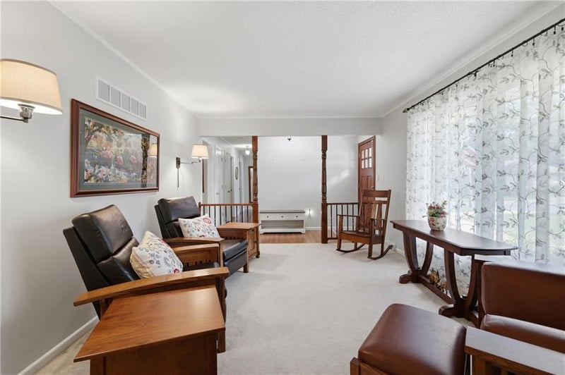 2412 Paris Dr, Blue Springs, MO 64015