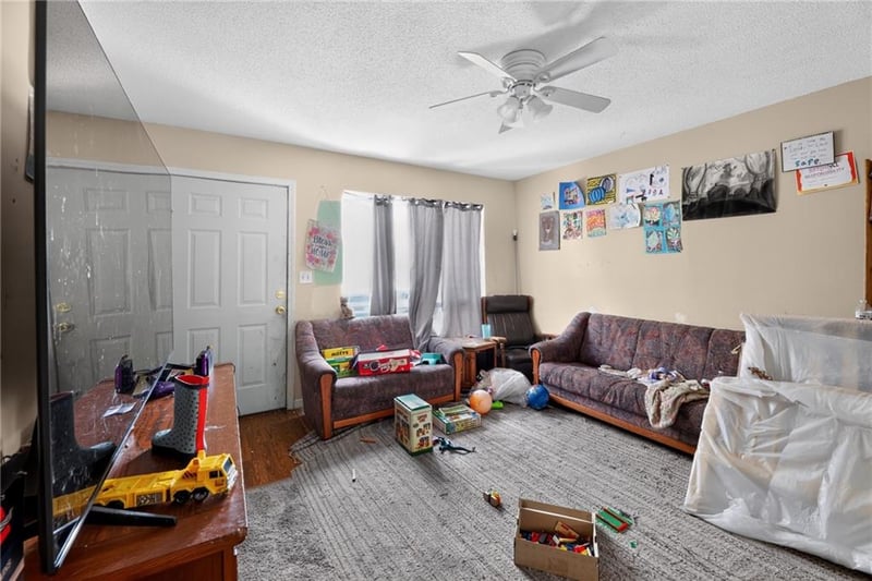 3209 Rainier Dr, Lawrence, KS 66047