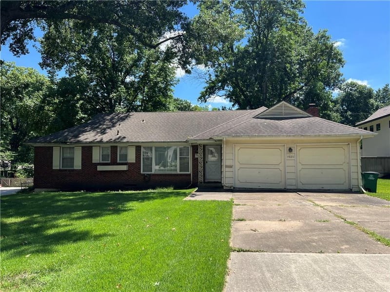 4801 64th St, Prairie Village, KS 66208