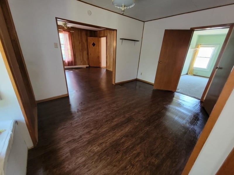 724 Hazel St, Excelsior Springs, MO 64024