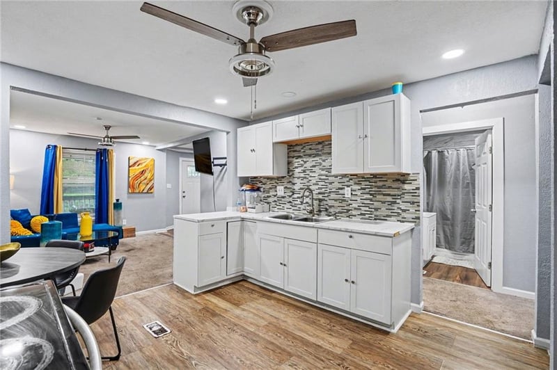 3337 Park Ave, Kansas City, MO 64109