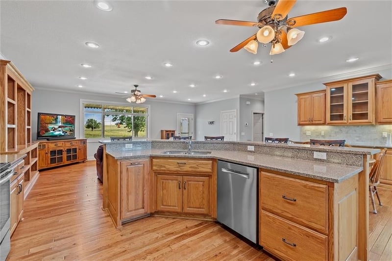 39803 K Hw, Richmond, MO 64085
